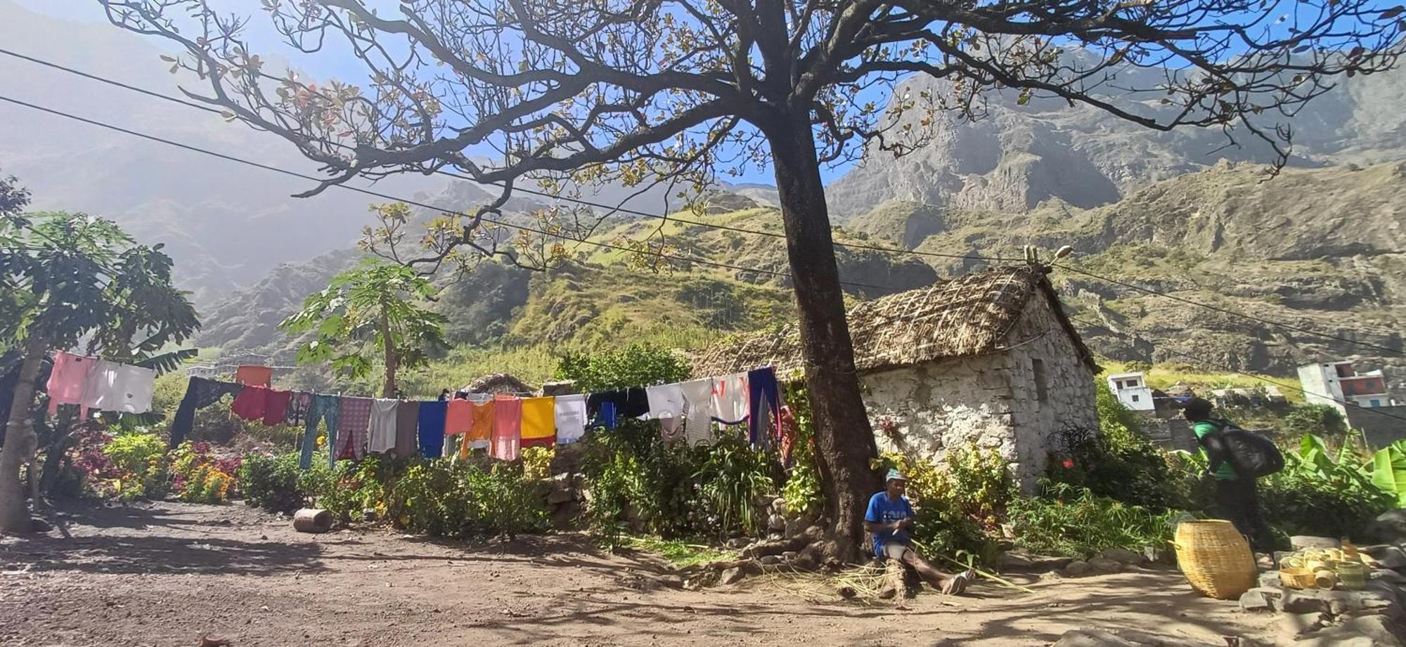 Ferienwohnung Casa Au Bonheur Des Randonneurs Ponta Do Sol Exterior foto